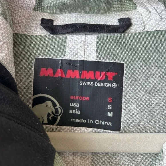 Mammut Alpine Green rain jacket - Picture 6 of 10